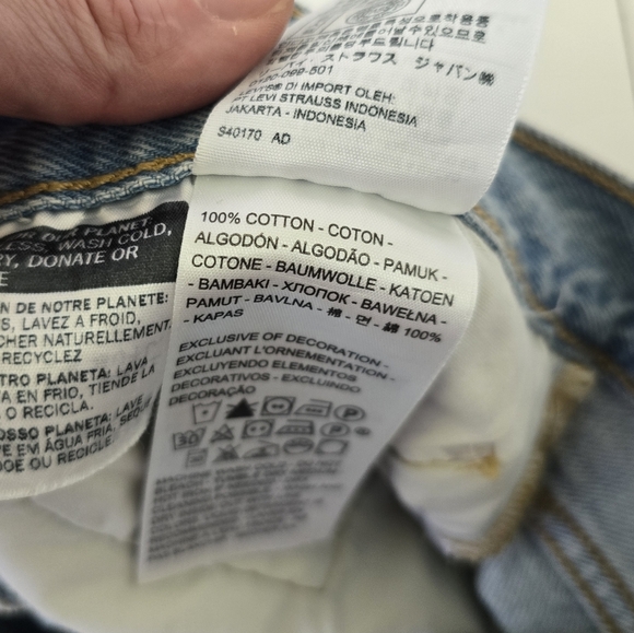 NWT Levi's 501 Original High Rise Light Wash Short 30 - Picture 9 of 10